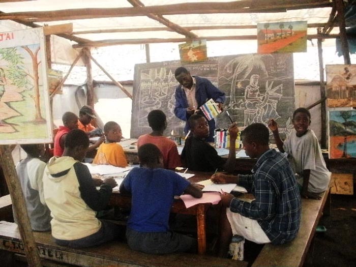 Helping children in difficult social situations in Goma