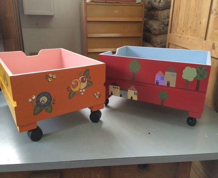 Unusable drawers become “children’s toy boxes”.