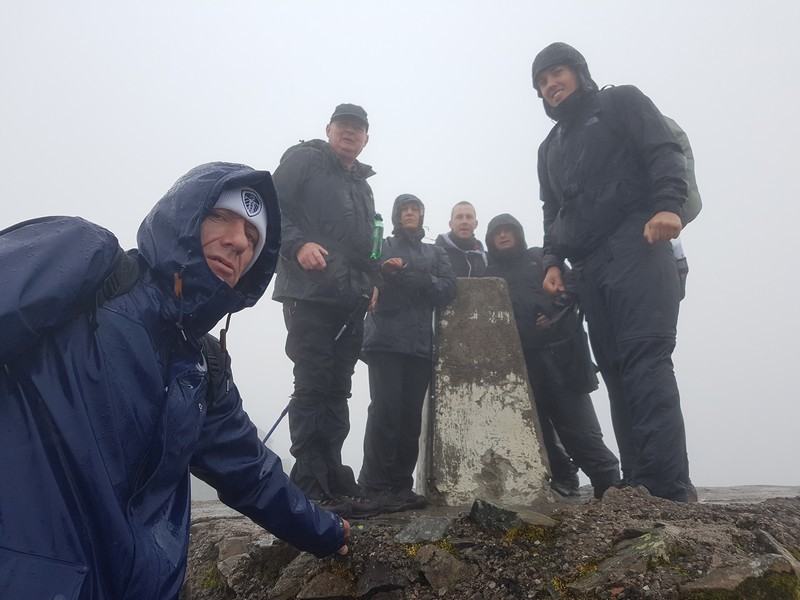 El 29 de mayo de 2016 se subió al Snowdon.