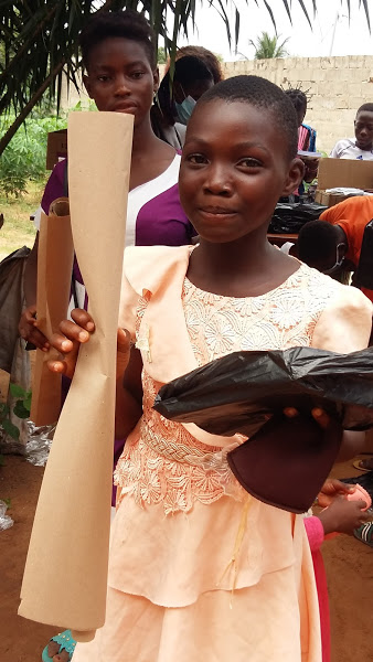 Certains de ces enfants bénéficient de frais de scolarité (écolage) et des frais de petit déjeuner durant l’année scolaire.