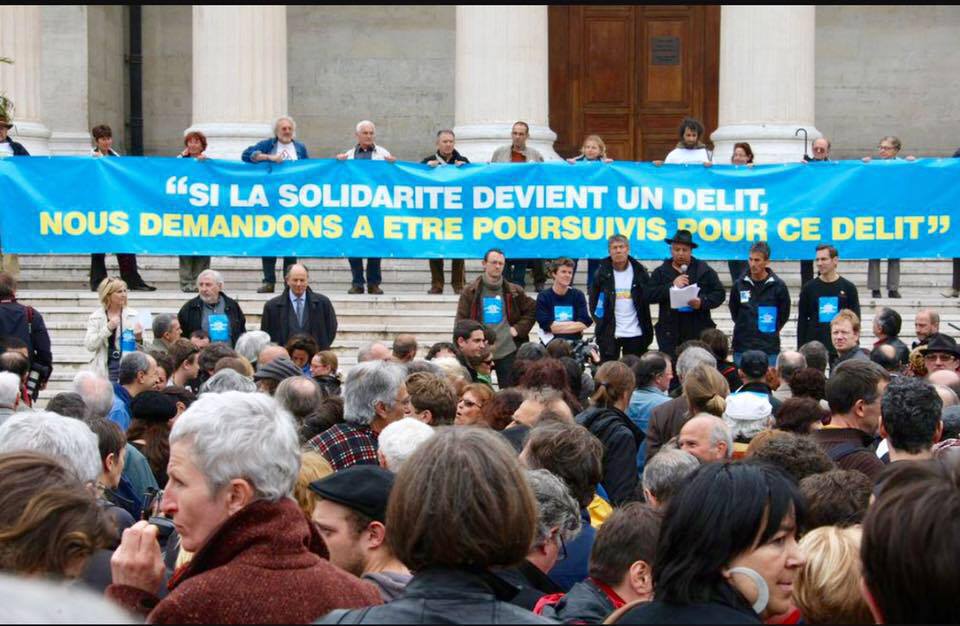 Tous «Délinquants solidaires»