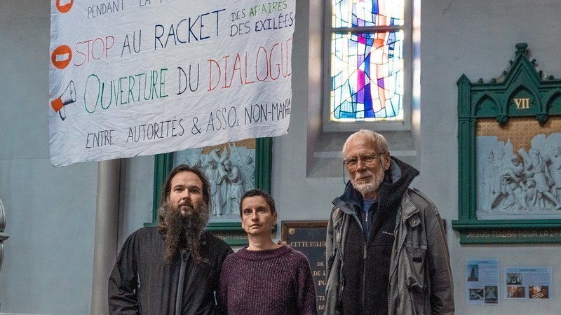 Pour un arrêt de la maltraitance des personnes exilées à Calais, 150 associations soutiennent les revendications des grévistes de la faim de l’église Saint-Pierre
