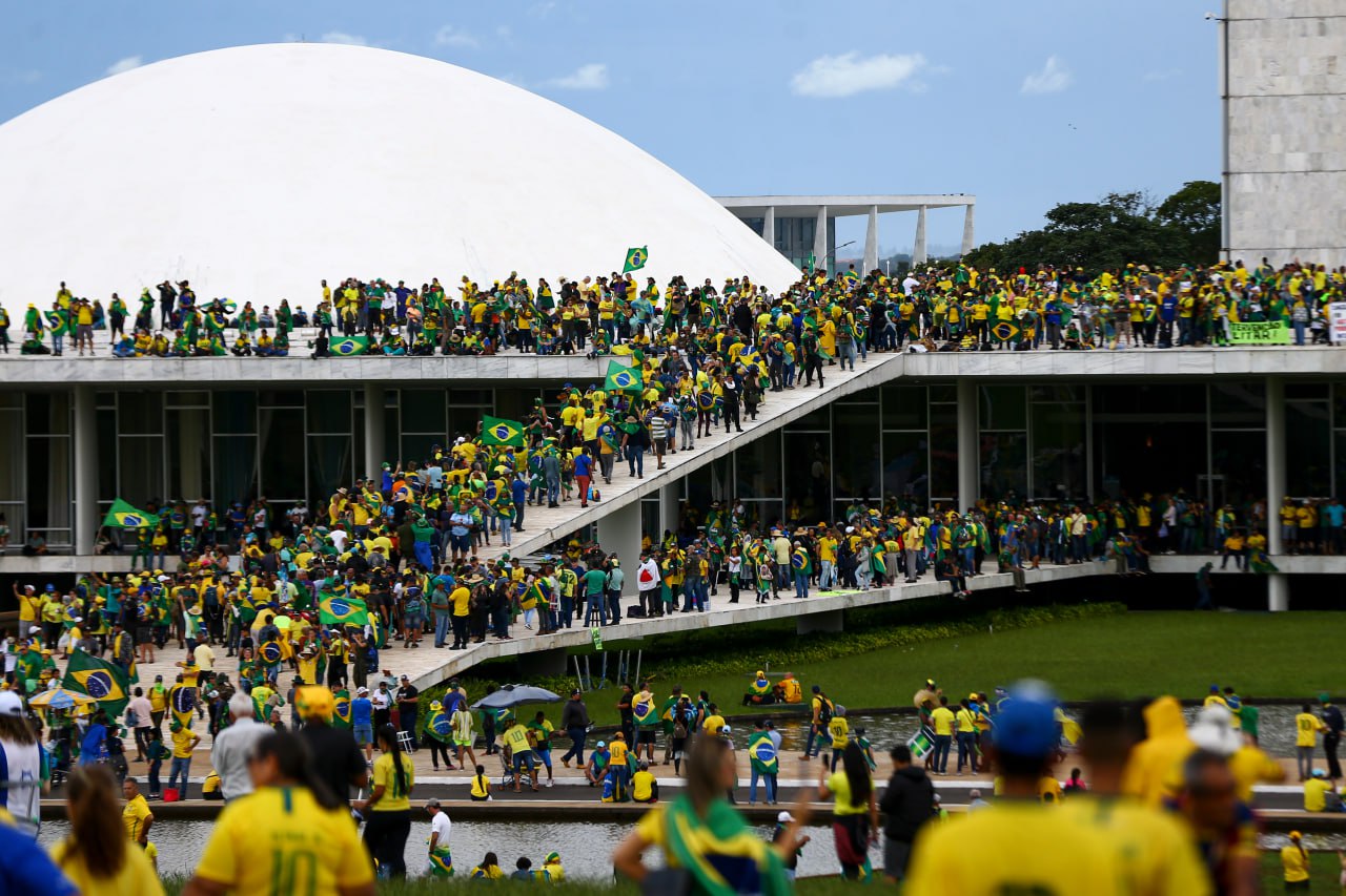 <strong>Bolsonaro supporters’ assault in Brazil: Emmaus International supports the Brazilian people and democracy!</strong>
