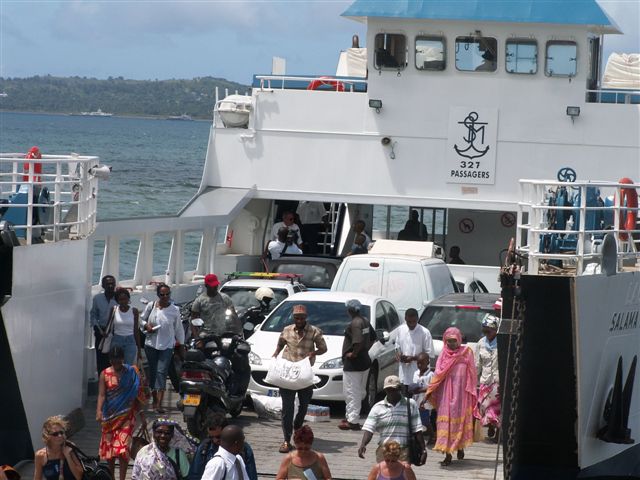 Opération Wuambushu à Mayotte : le gouvernement français doit cesser de s’acharner sur les plus vulnérables